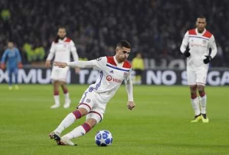 这名中锋既 这名中锋既